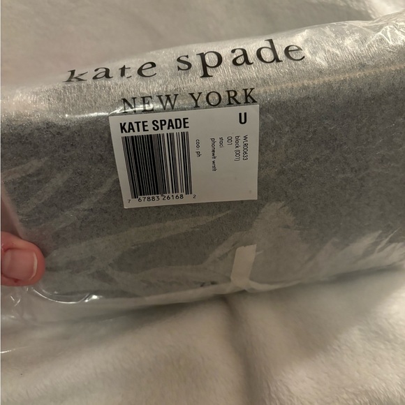 Kate Spade New York Saffiano Wallet - New in Signature Box - Picture 5 of 14